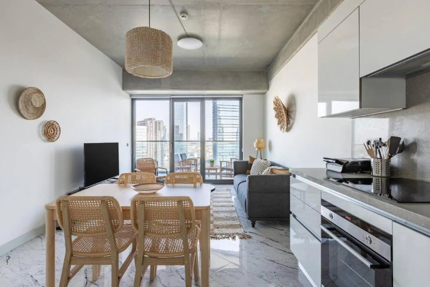 Beautiful Bright 2Bed - Parkingpoolterrace! #341 Apartment Istanbul